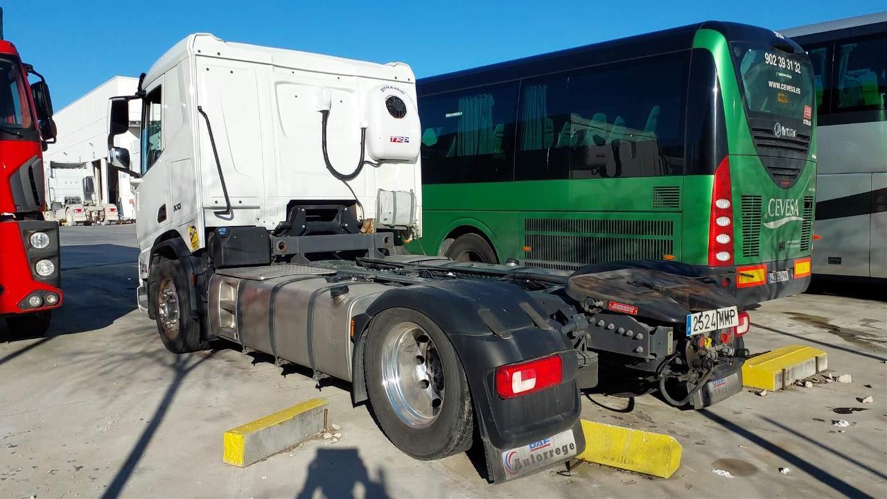 DAF XD 450 FT 4X2 null