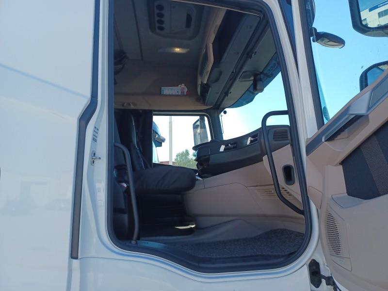 DAF XG 480 FT 4X2 LOW DECK null