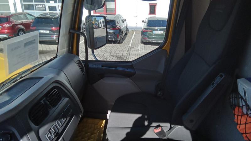 DAF LF 320 FA 4X2 null