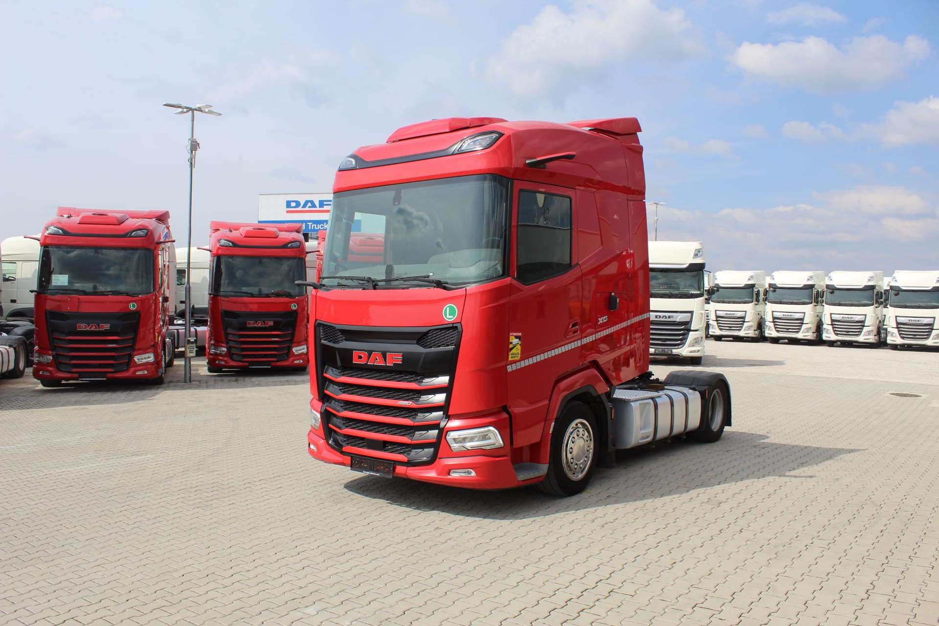 DAF XG 480 FT 4X2 LOW DECK null