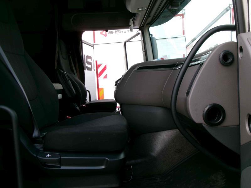 DAF XF 480 FT 4X2 LOW DECK null