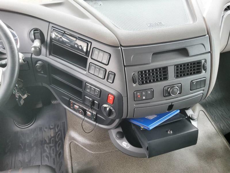 DAF XF 480 FT 4X2 LOW DECK null