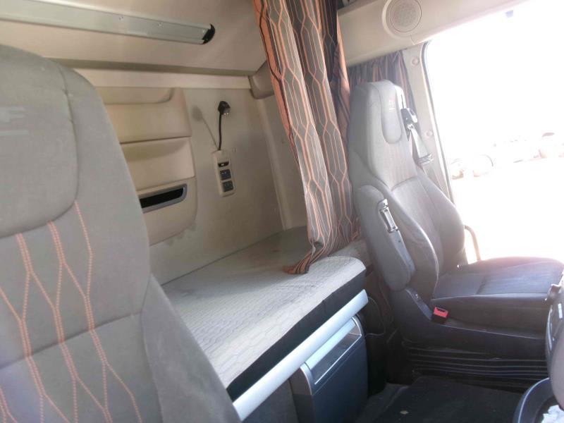 DAF XF 480 FT 4X2 LOW DECK null