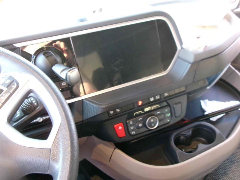 DAF XG 480 FT 4X2 LOW DECK null