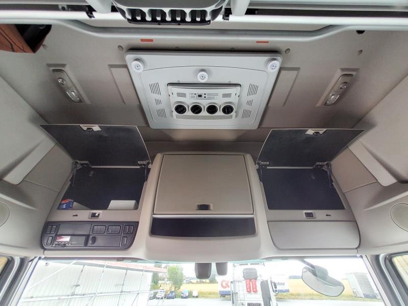 DAF XF 480 FT 4X2 LOW DECK null