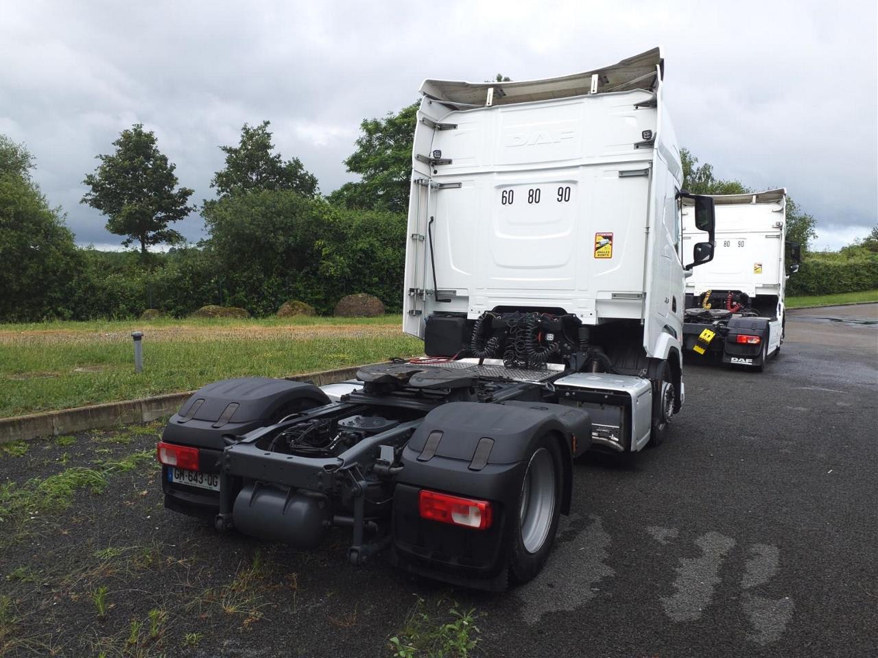 DAF XFn 480 FT 4X2 LOW DECK null