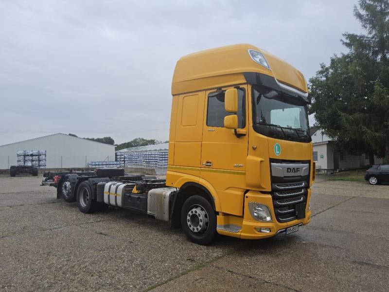 DAF XF 480 FAR 6X2 R null