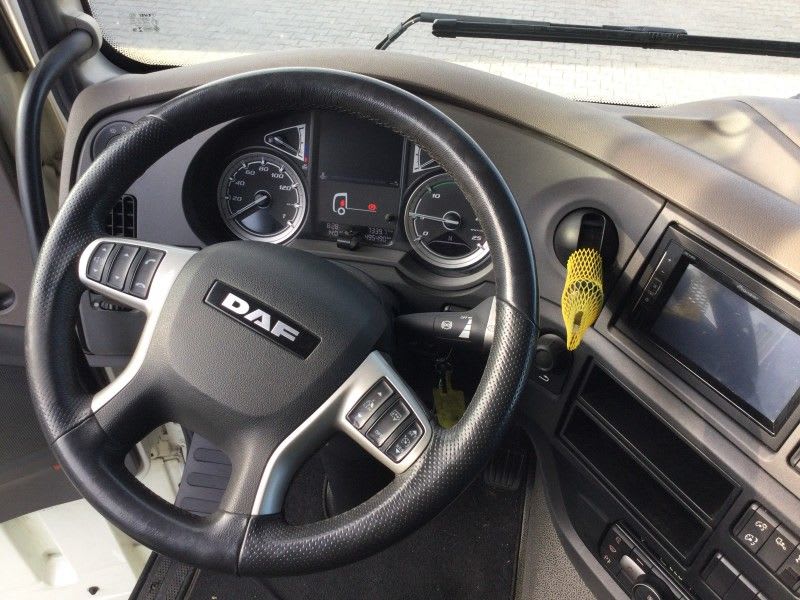 DAF XF 480 FT 4X2 LOW DECK null