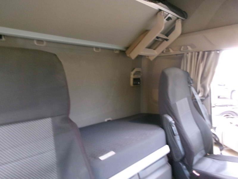 DAF XFn 480 FT 4X2 LOW DECK null