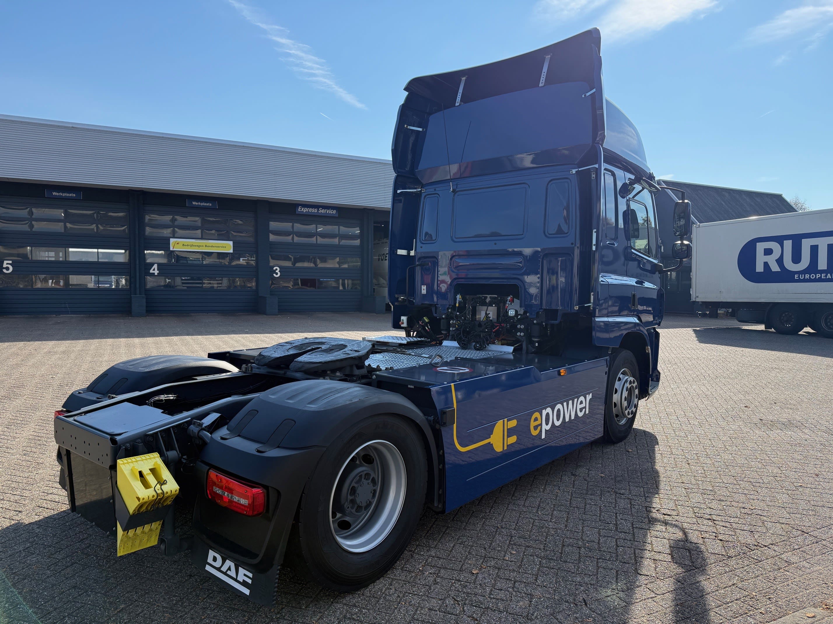 DAF CF 210 FT 4X2 Electric incl. R&M and Battery Warranty null