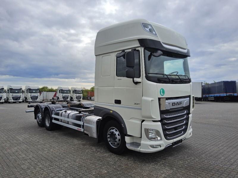 DAF XF 480 FAR 6X2 R null