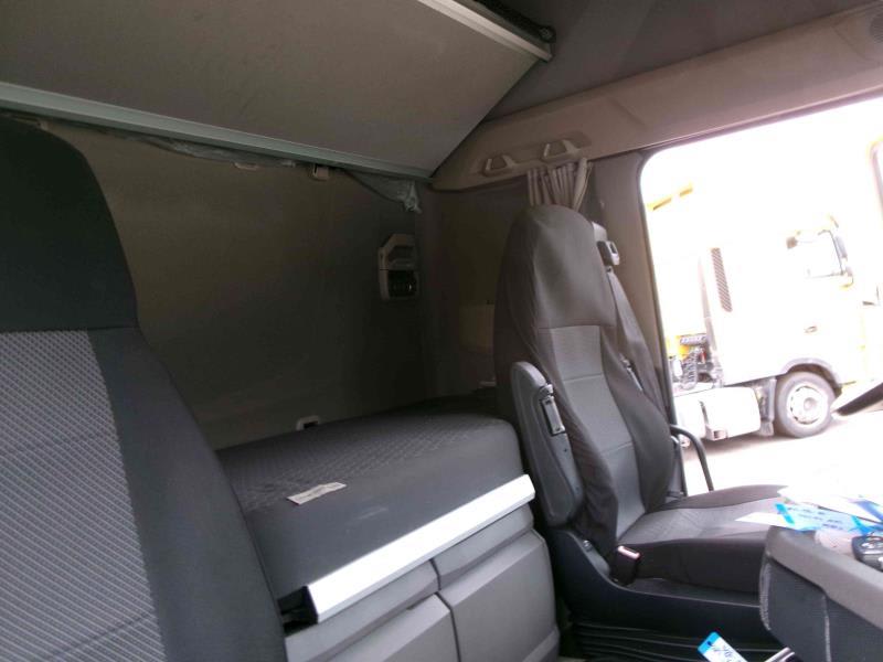 DAF XFn 480 FT 4X2 LOW DECK null