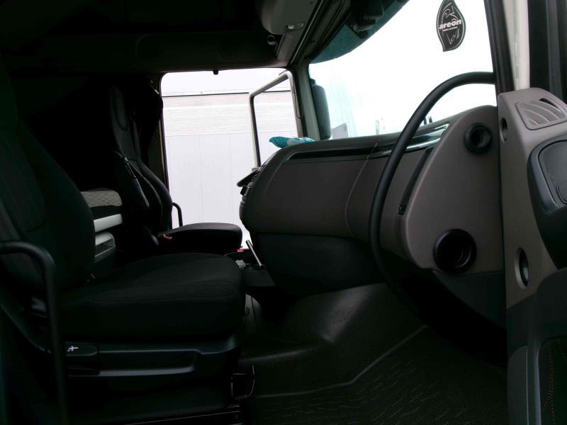 DAF XF 480 FT 4X2 LOW DECK null
