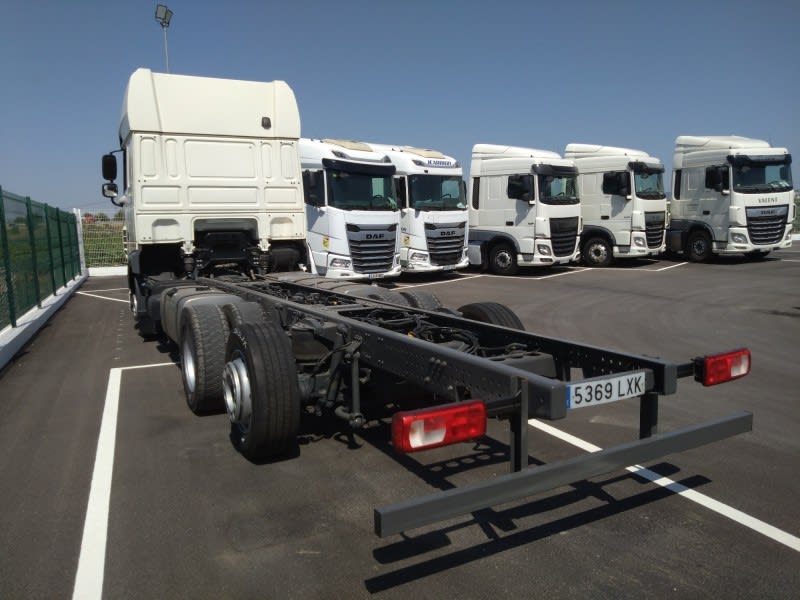 DAF XF 480 FAR 6X2 R null