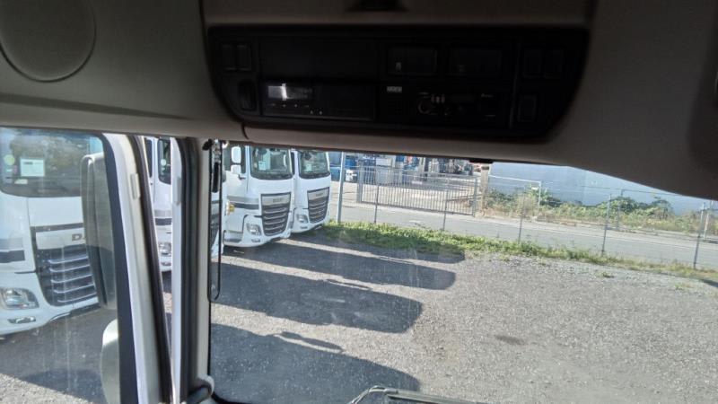 DAF XF 480 FT 4X2 LOW DECK null