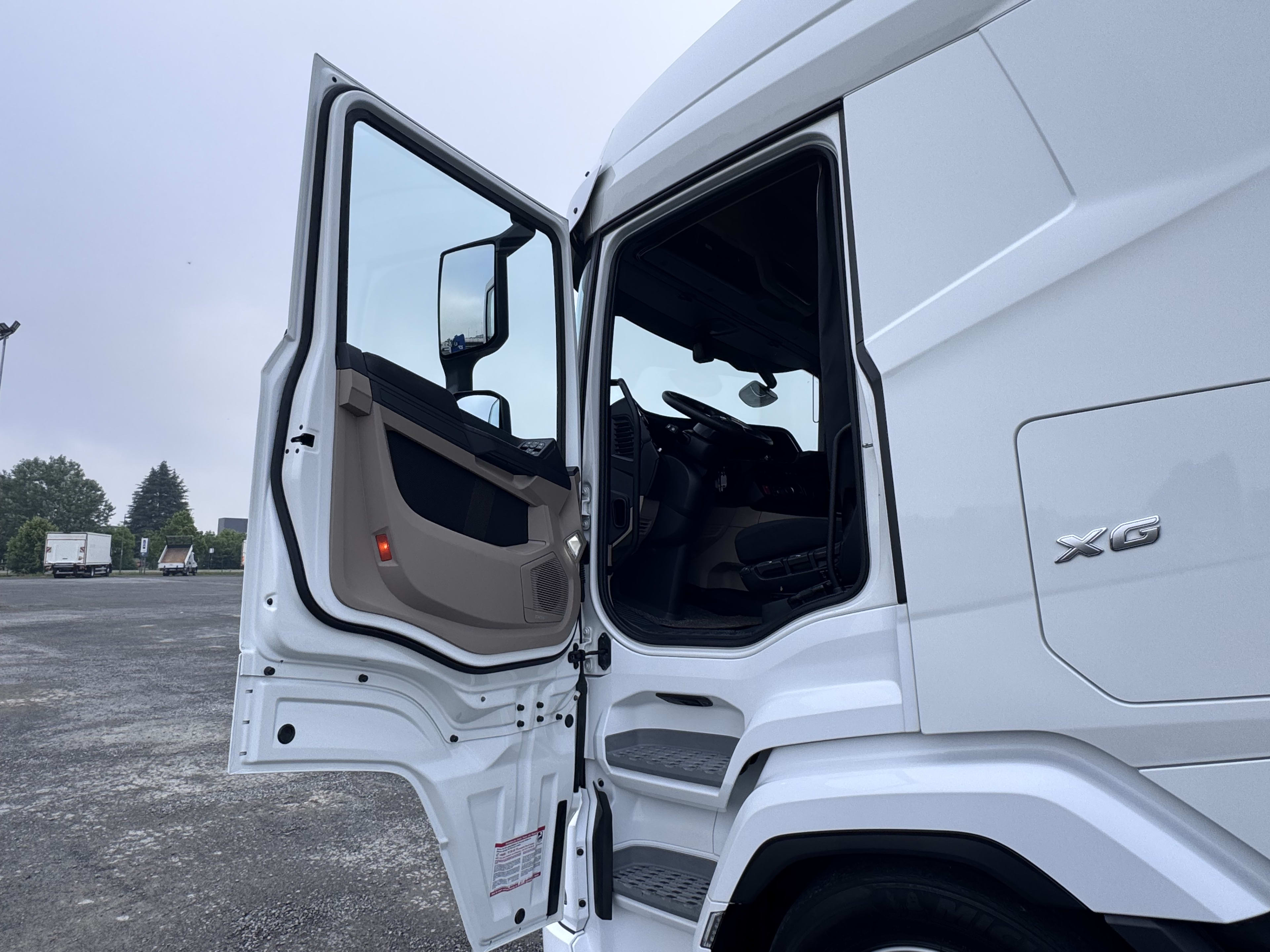 DAF XG 480 FT 4X2 LOW DECK null