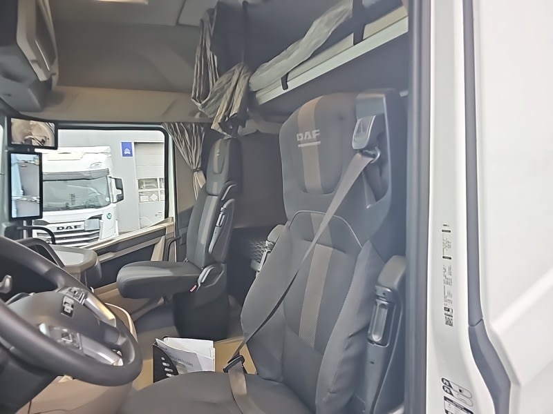 DAF XG 480 FT 4X2 LOW DECK null