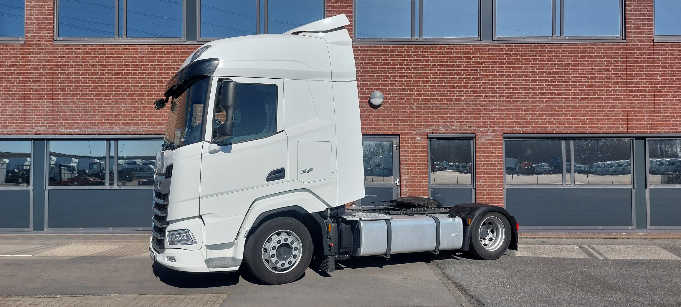 DAF XFn 480 FT 4X2 LOW DECK null