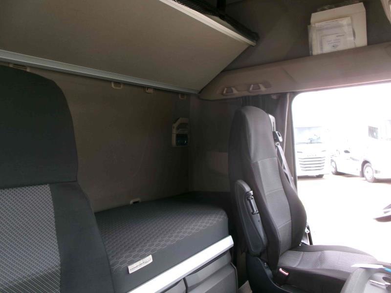 DAF XFn 480 FT 4X2 LOW DECK null