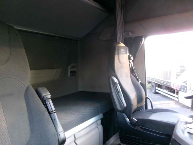 DAF XG 480 FT 4X2 LOW DECK null