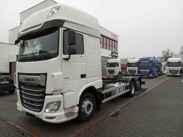 DAF XF 530 FAR 6X2 R null