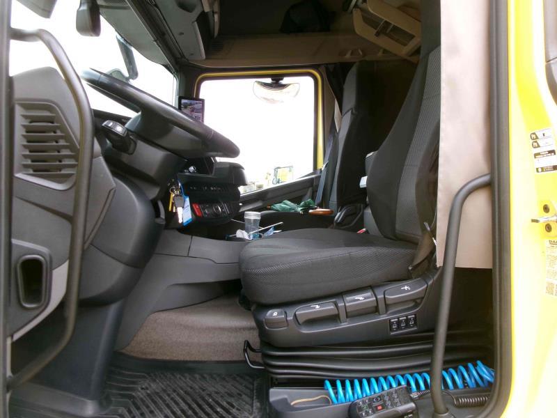 DAF XFn 480 FT 4X2 LOW DECK null