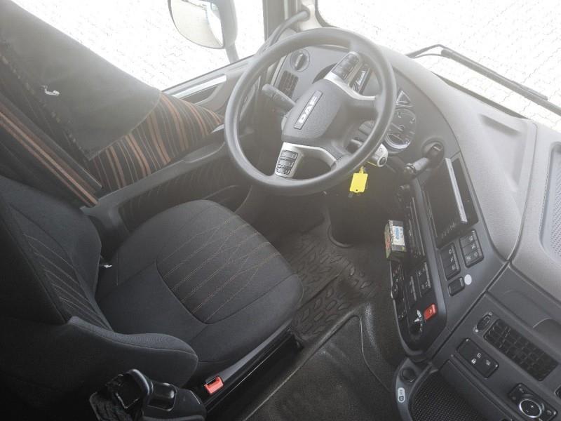 DAF XF 480 FAR 6X2 R null