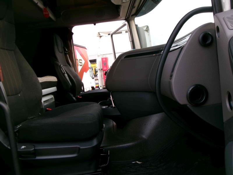 DAF XF 480 FT 4X2 LOW DECK null