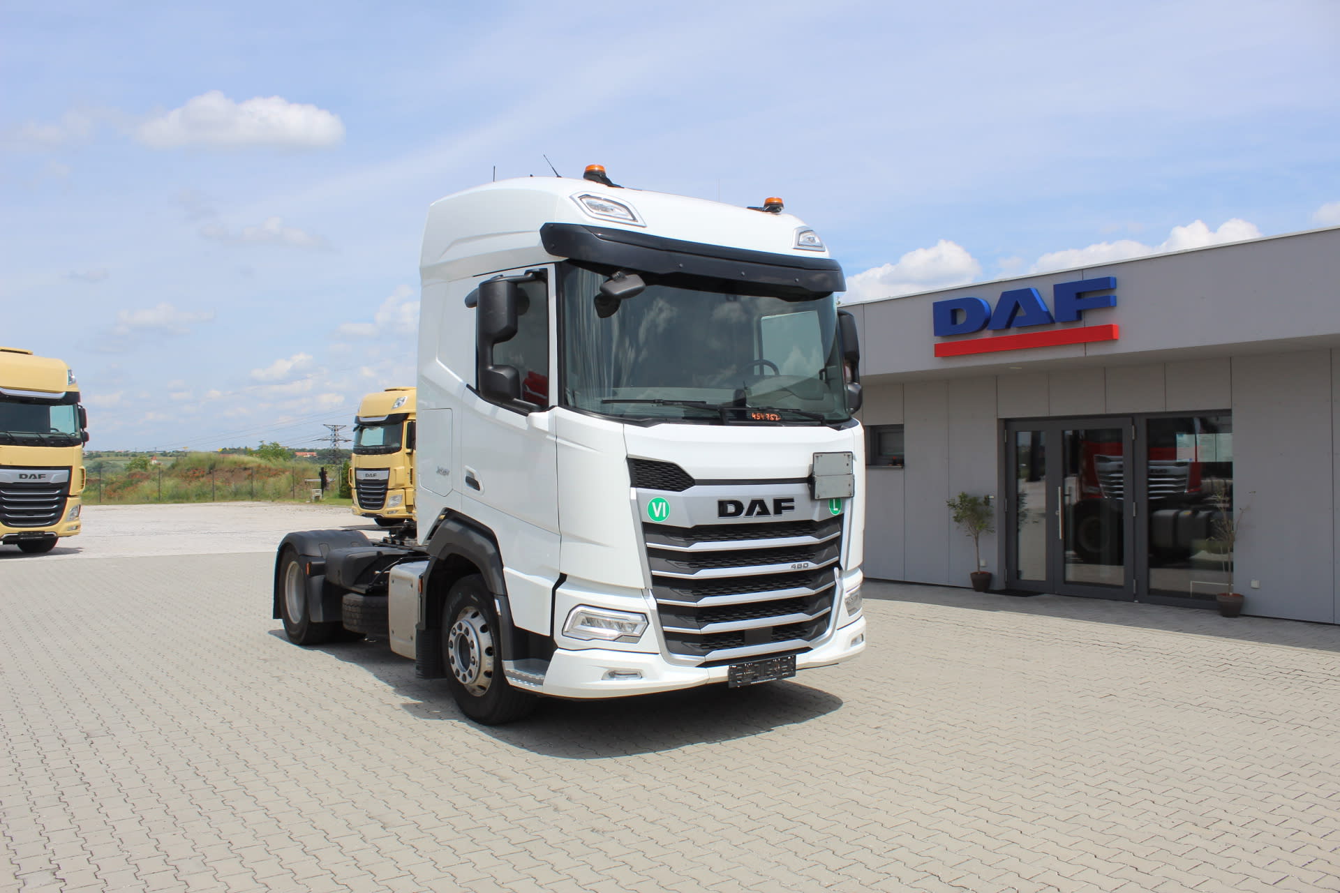 DAF XFn 480 FT 4X2 Full ADR Photos coming soon