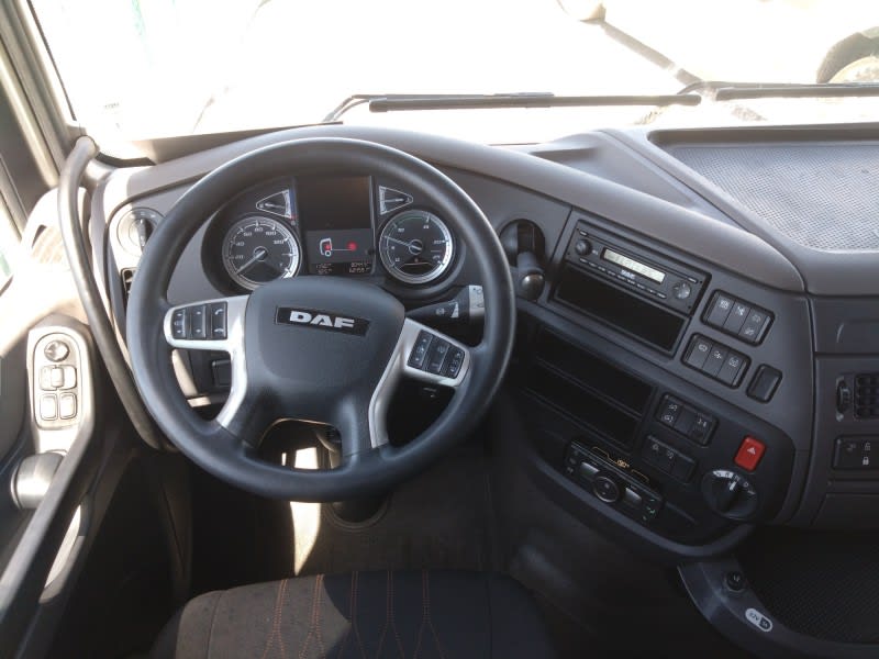 DAF XF 480 FAR 6X2 R null