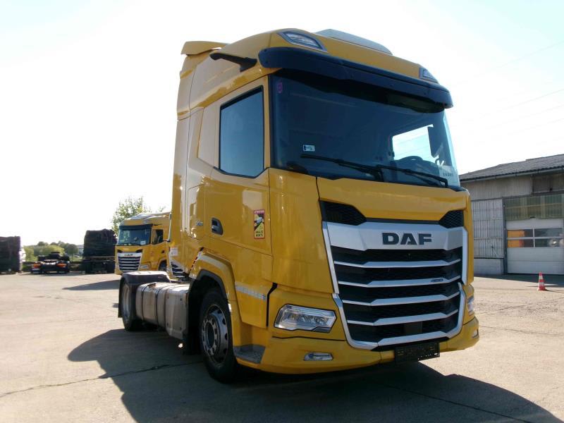 DAF XFn 480 FT 4X2 LOW DECK null