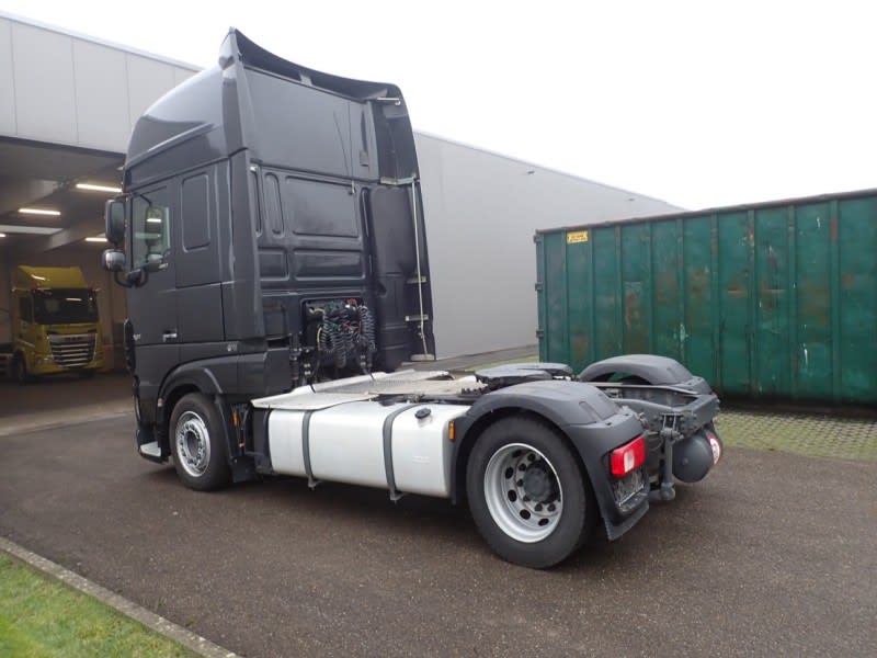 DAF XF 480 FT 4X2 LOW DECK null