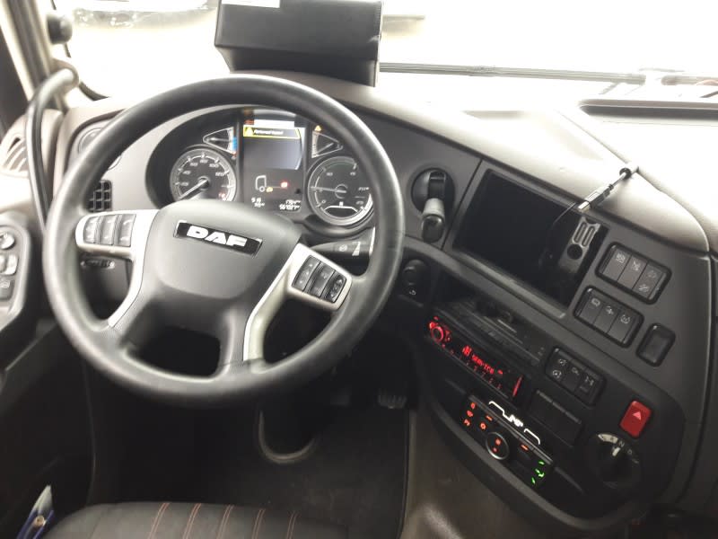 DAF XF 480 FT 4X2 LOW DECK null