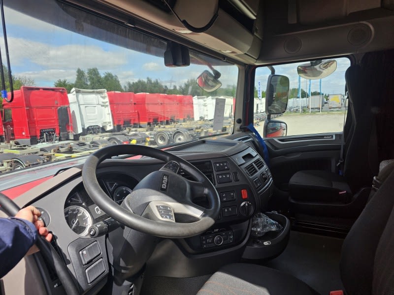 DAF XF 480 FAR 6X2 R null