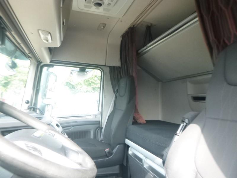 DAF XF 480 FTP 6X2 P null