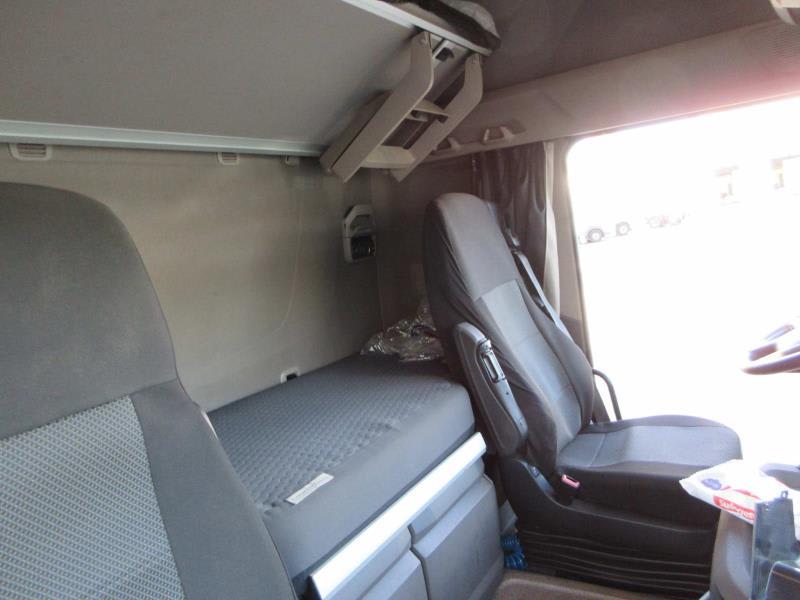 DAF XFn 480 FT 4X2 LOW DECK null