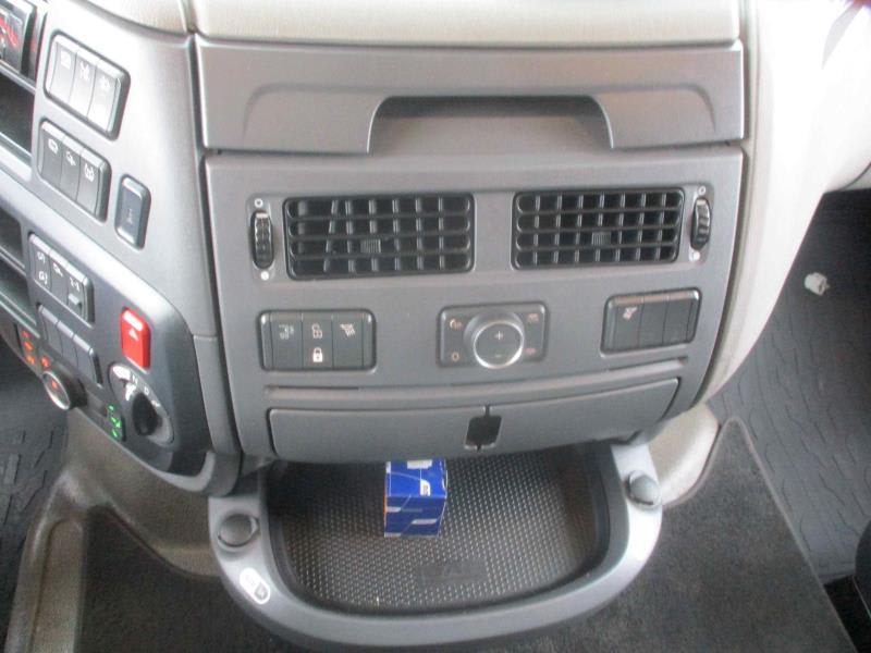 DAF XF 480 FT 4X2 LOW DECK null