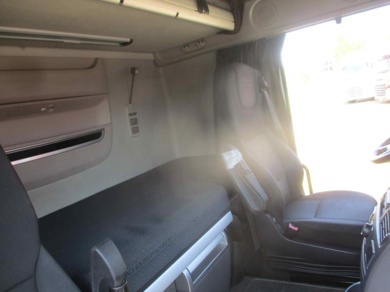 DAF XF 480 FT 4X2 LOW DECK null