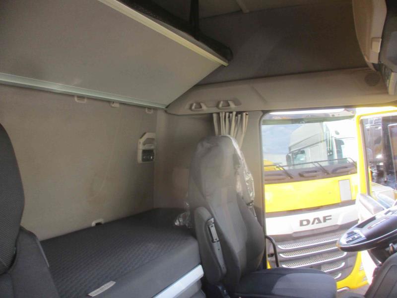 DAF XFn 480 FT 4X2 LOW DECK null