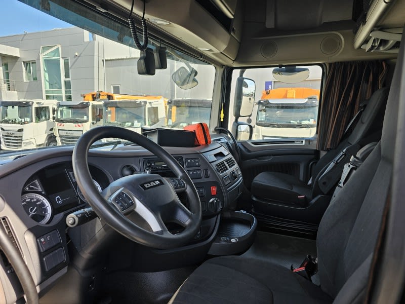 DAF XF 480 FT 4X2 LOW DECK null