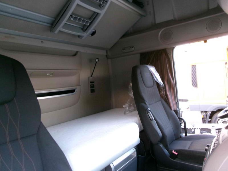 DAF XF 480 FT 4X2 LOW DECK null