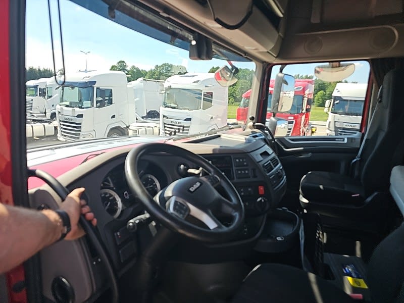 DAF XF 480 FAR 6X2 R null