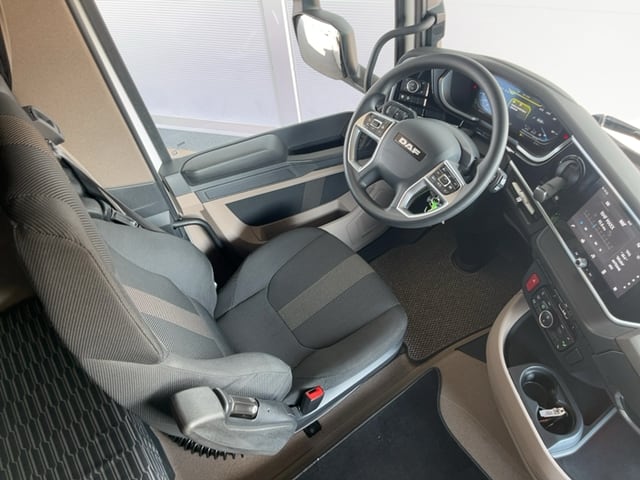 DAF XG 480 FT 4X2 LOW DECK null