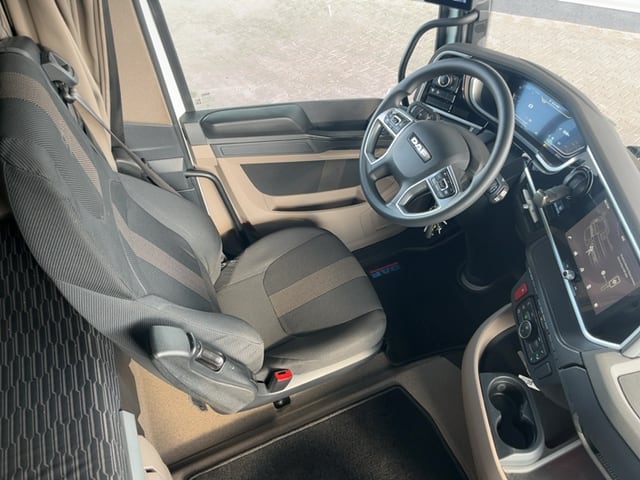 DAF XG 480 FT 4X2 LOW DECK null