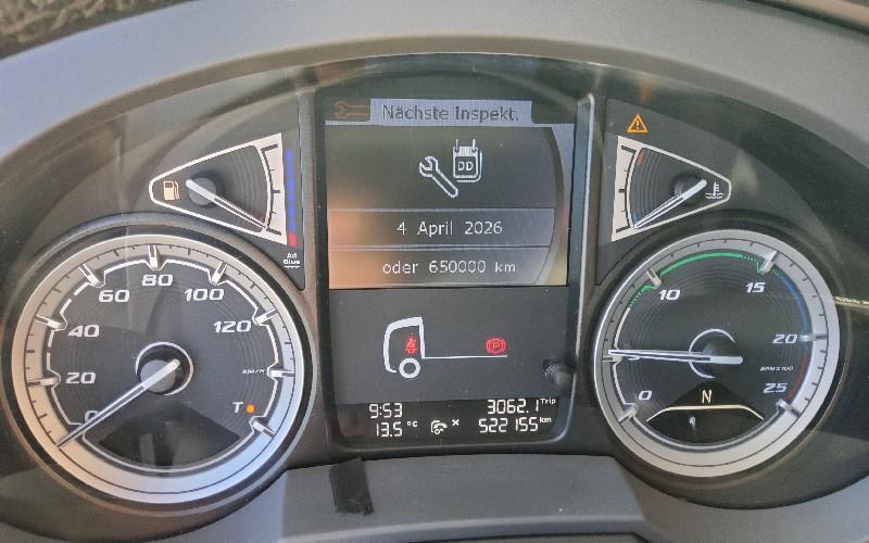 DAF XF 530 FT 4X2 LOW DECK null