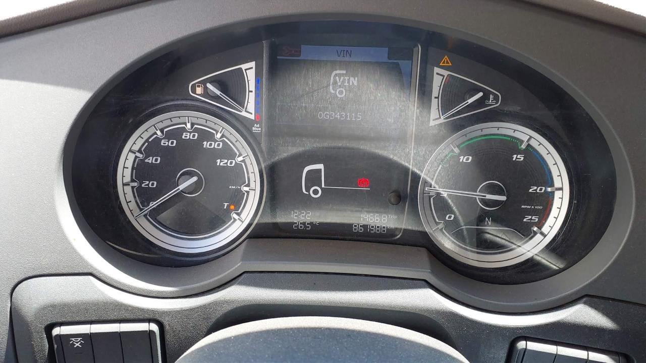 DAF XF 480 FA 4X2 LOW DECK null