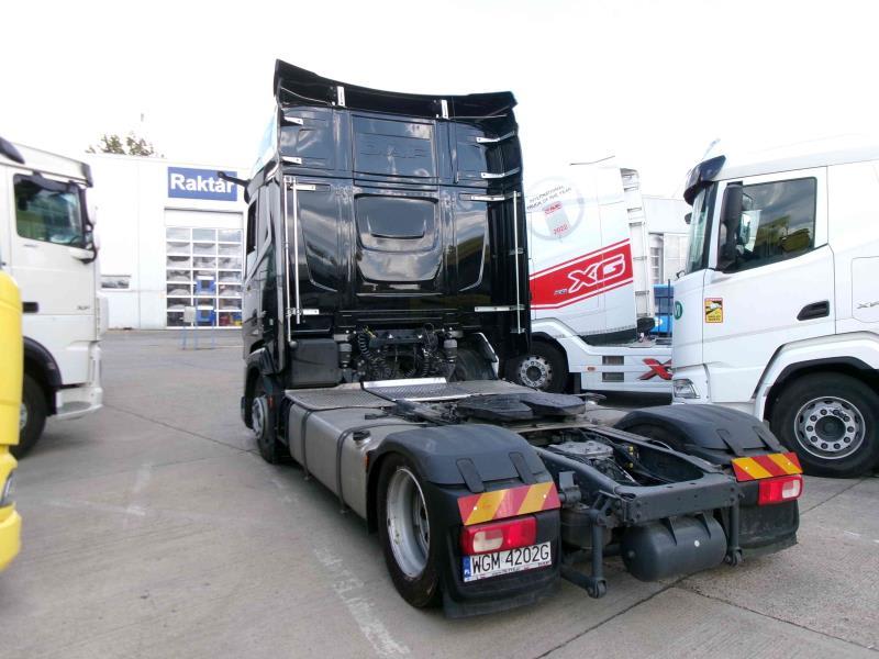 DAF XFn 480 FT 4X2 LOW DECK null