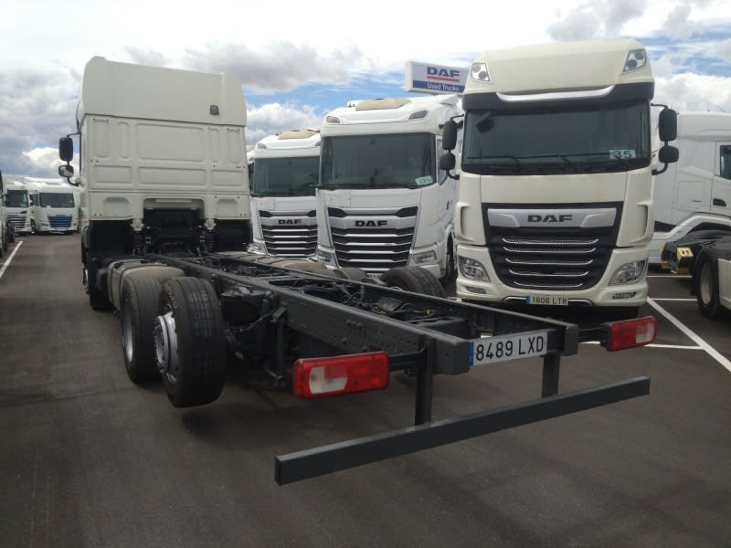 DAF XF 480 FAR 6X2 R null