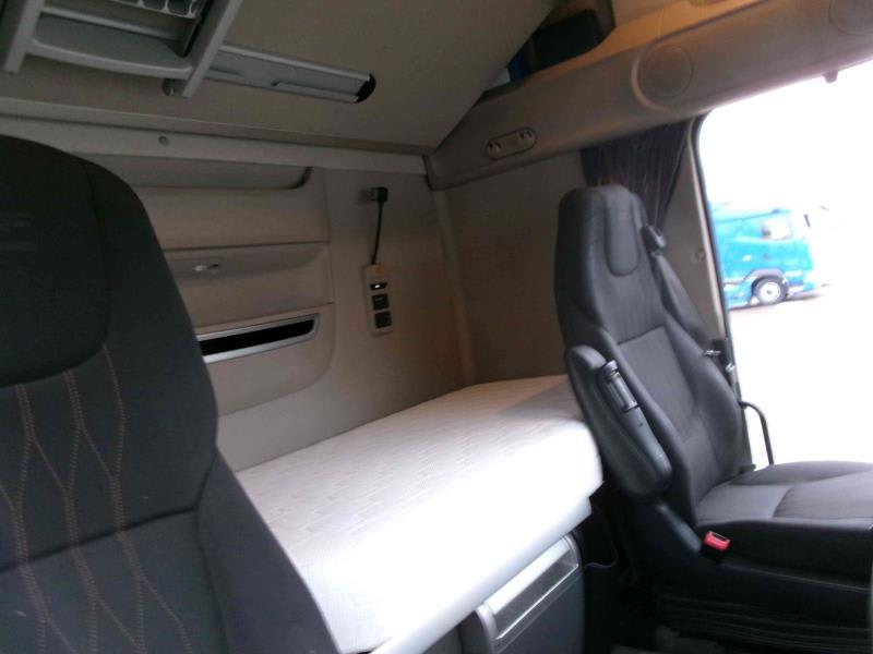 DAF XF 480 FT 4X2 LOW DECK null
