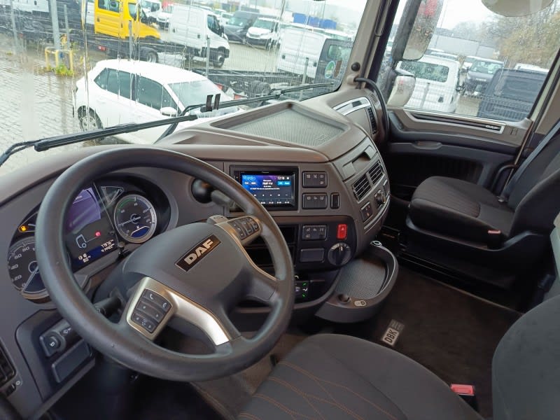 DAF XF 480 FT 4X2 LOW DECK null